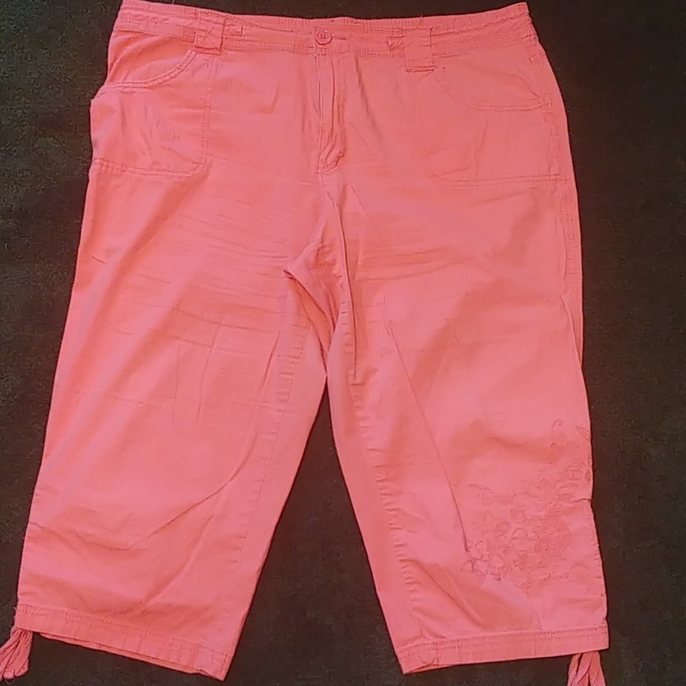 Faded Glory coral/pink capris
